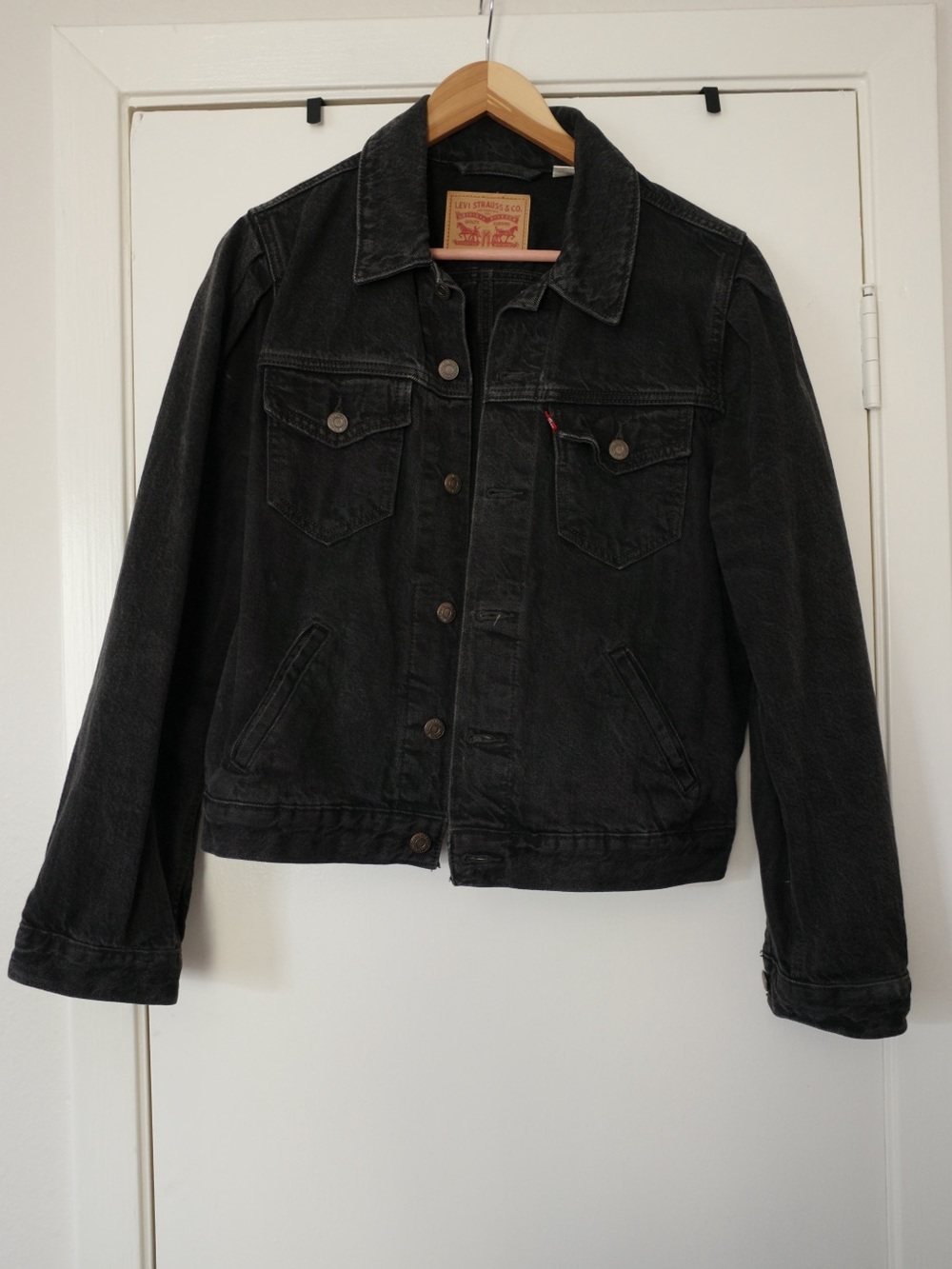 Levi's Women's Black Denim Trucker Jacket